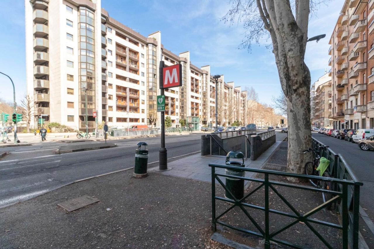 Turin, Un Minuto Dalla Metro Turim Exterior foto